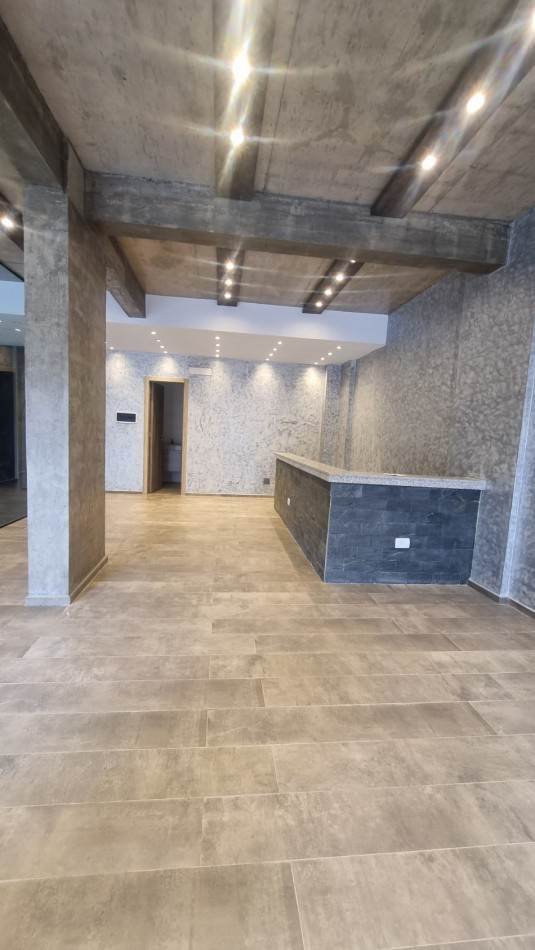 HERMOSO LOCAL COMERCIAL A ESTRENAR EN VENTA O ALQUILER